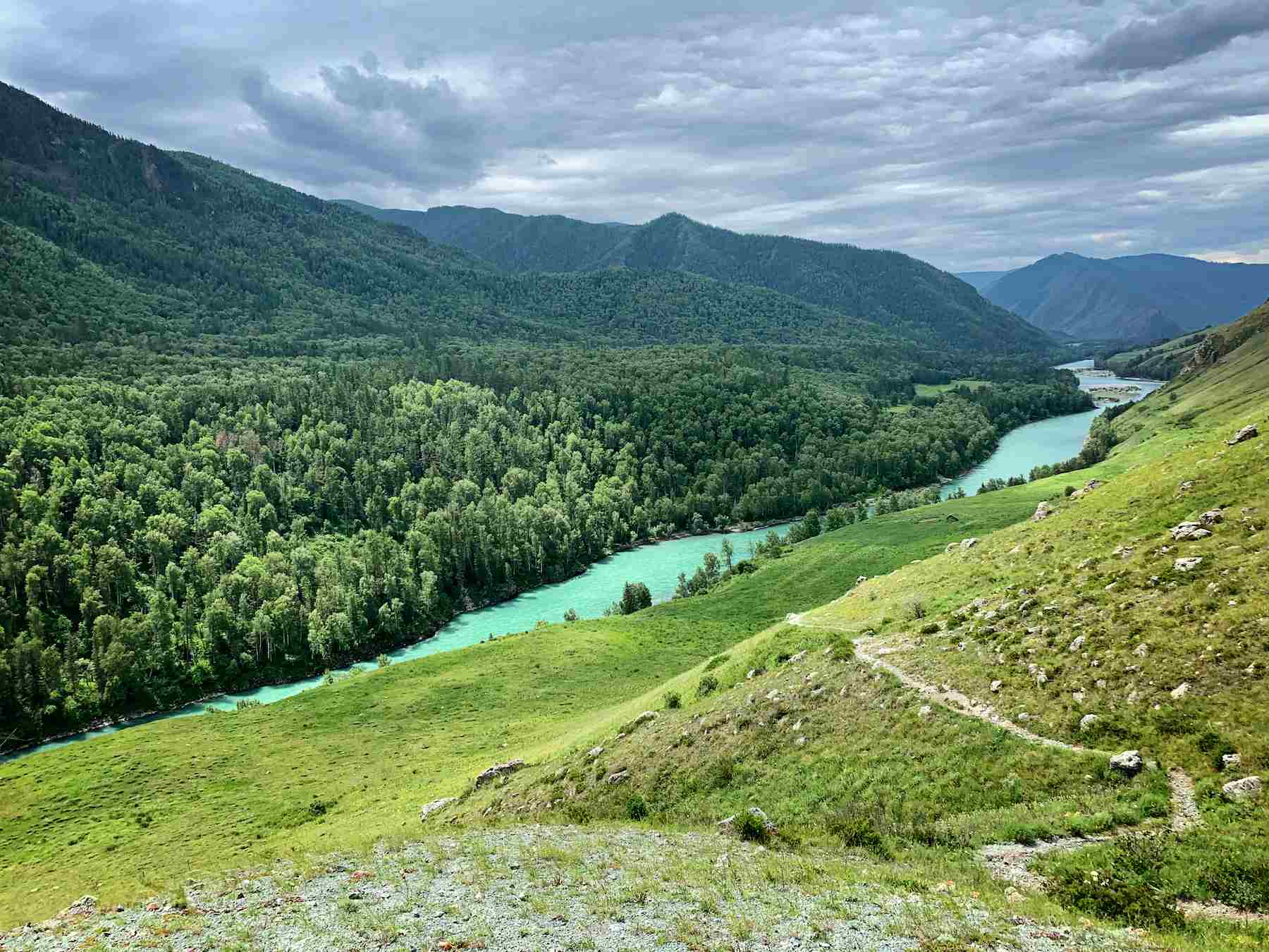 beautiful-landscape-with-mountains-lake-summer-morning-altai (1).jpg